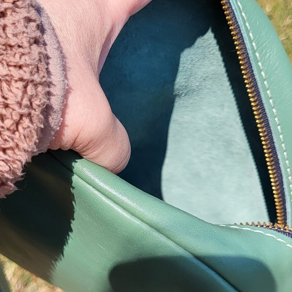 Large Circle Crossbody Bag in Eucalyptus Portland Leather Goods PLG - Picture 4 of 6